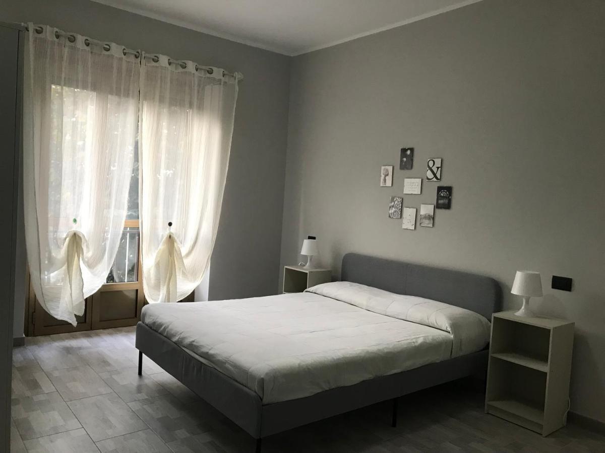Il Borgo Antico: Vista Su Reggia Di Venaria Reale Apartment Luaran gambar